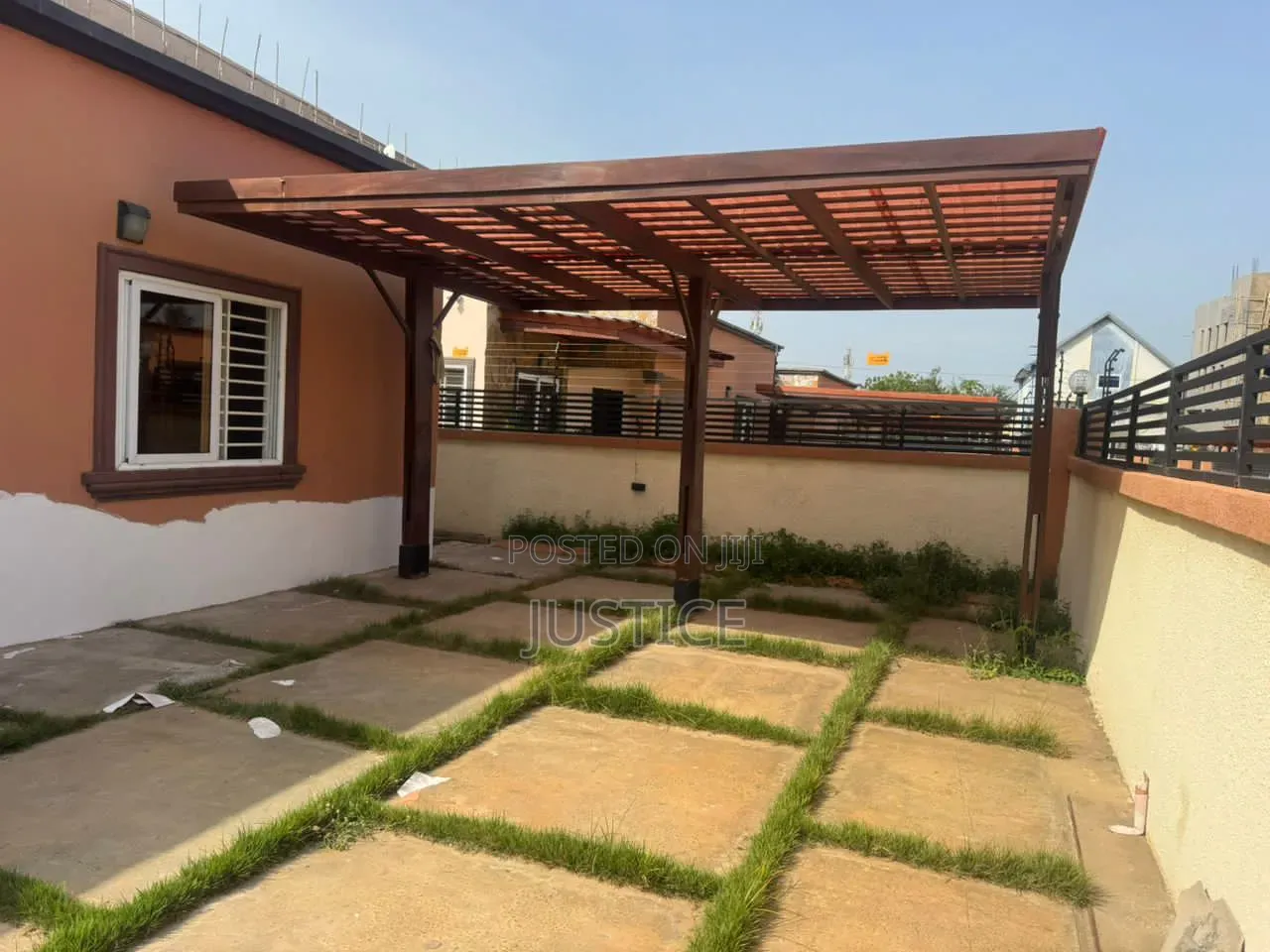3bdrm House in Achimota, The Mall for rent