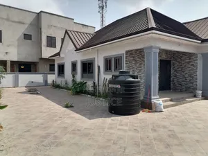 3bdrm House in Satellite, Amasaman for rent