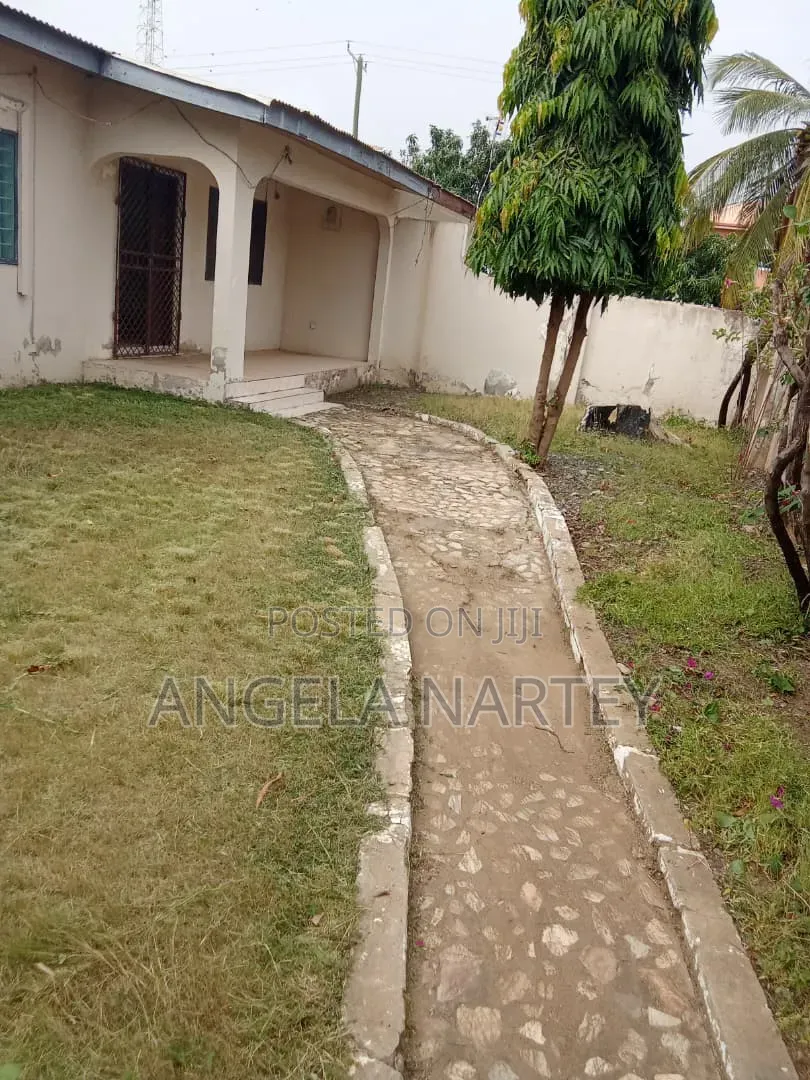 3bdrm House in Regimanuel Gray, Accra Metropolitan for sale