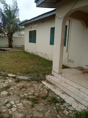3bdrm House in Regimanuel Gray, Accra Metropolitan for sale