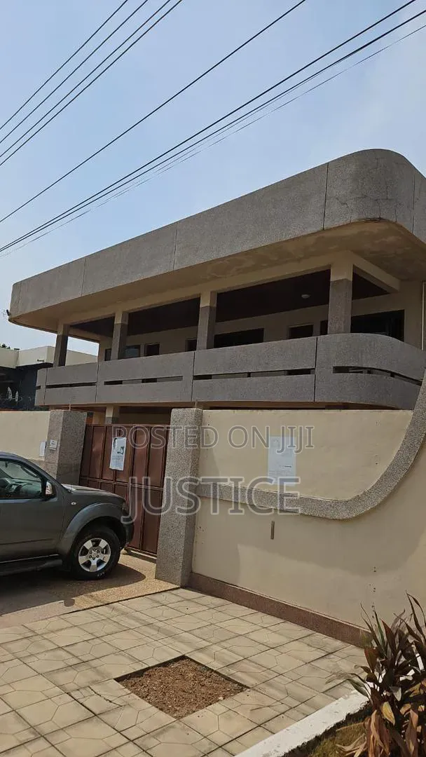 7bdrm House in Achimota, Overhead for sale