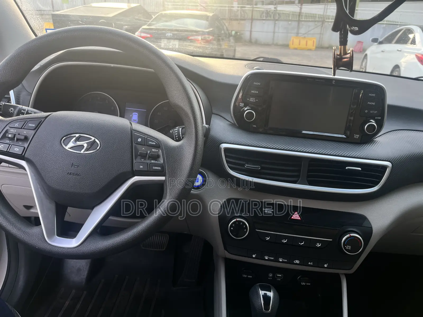 Hyundai Tucson Value FWD 2019 White