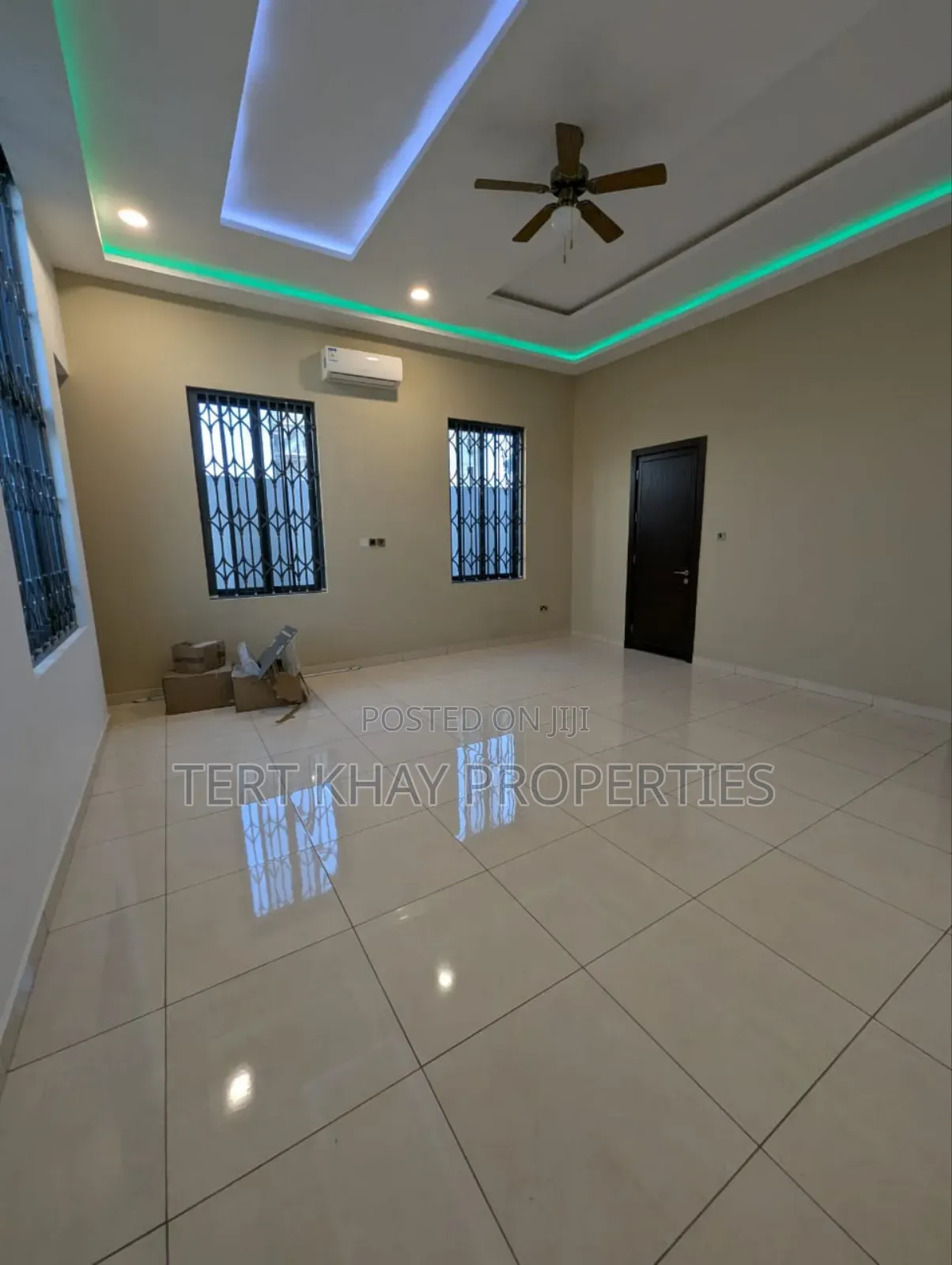 6bdrm House in East Airport, Spintex for sale