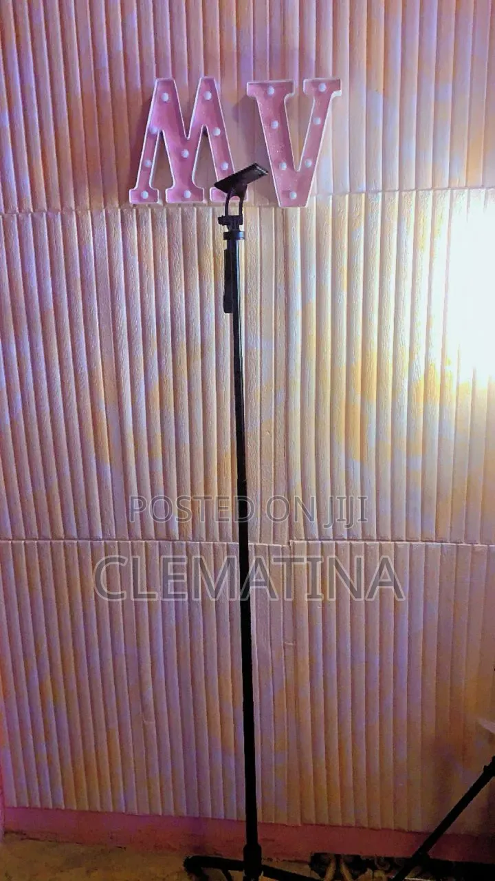 Tripod Stand