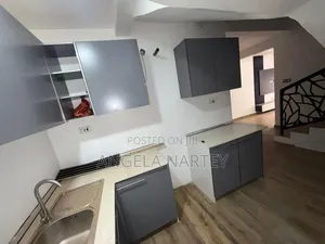 3bdrm House in Ashongman Estates, Accra Metropolitan for sale
