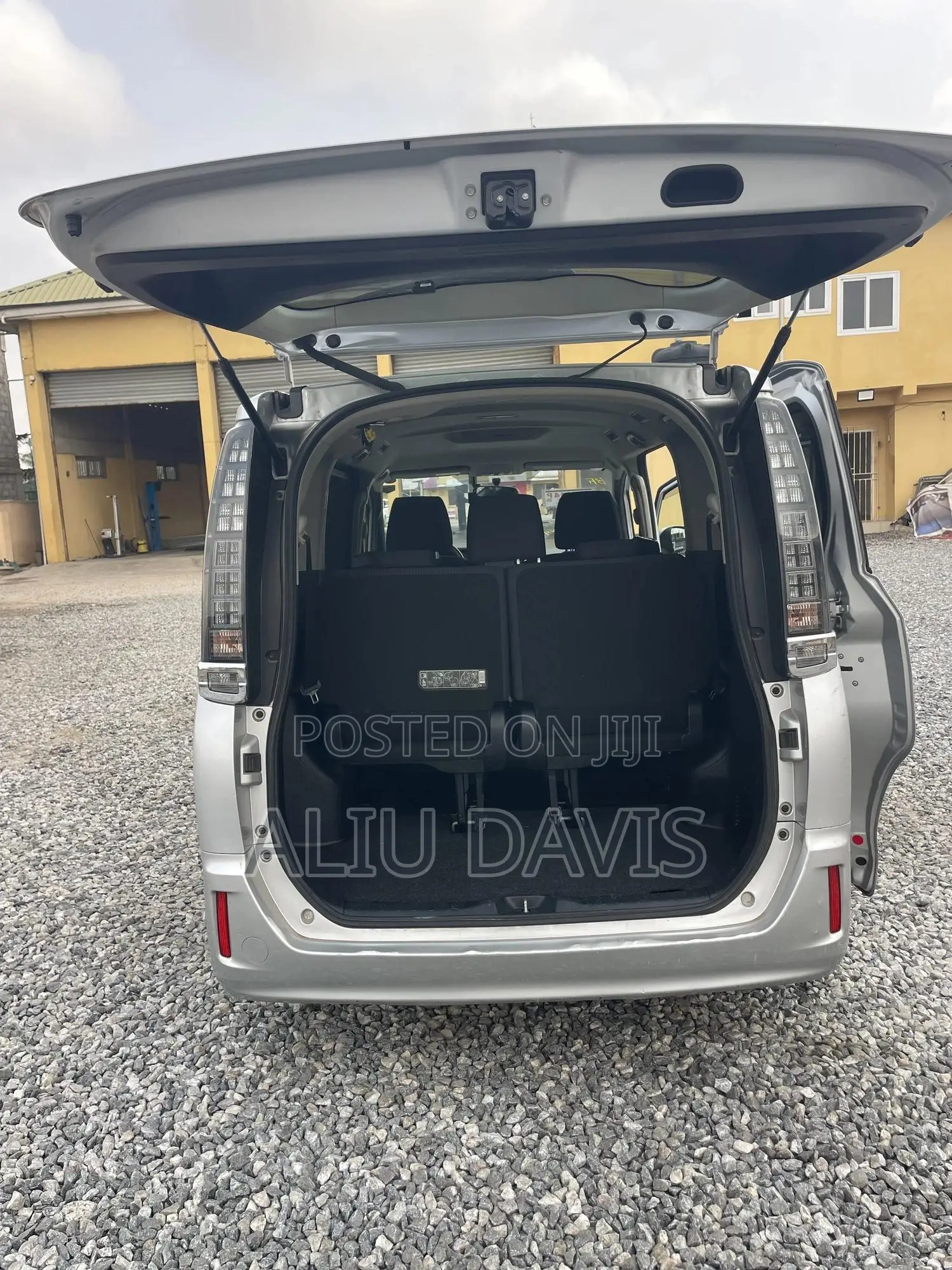 Toyota Voxy 2015 Grey