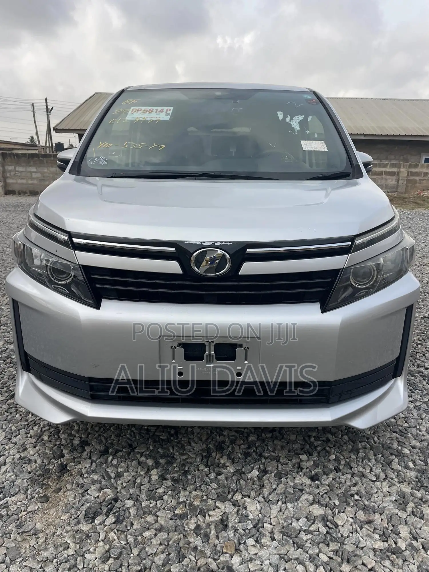 Toyota Voxy 2015 Grey