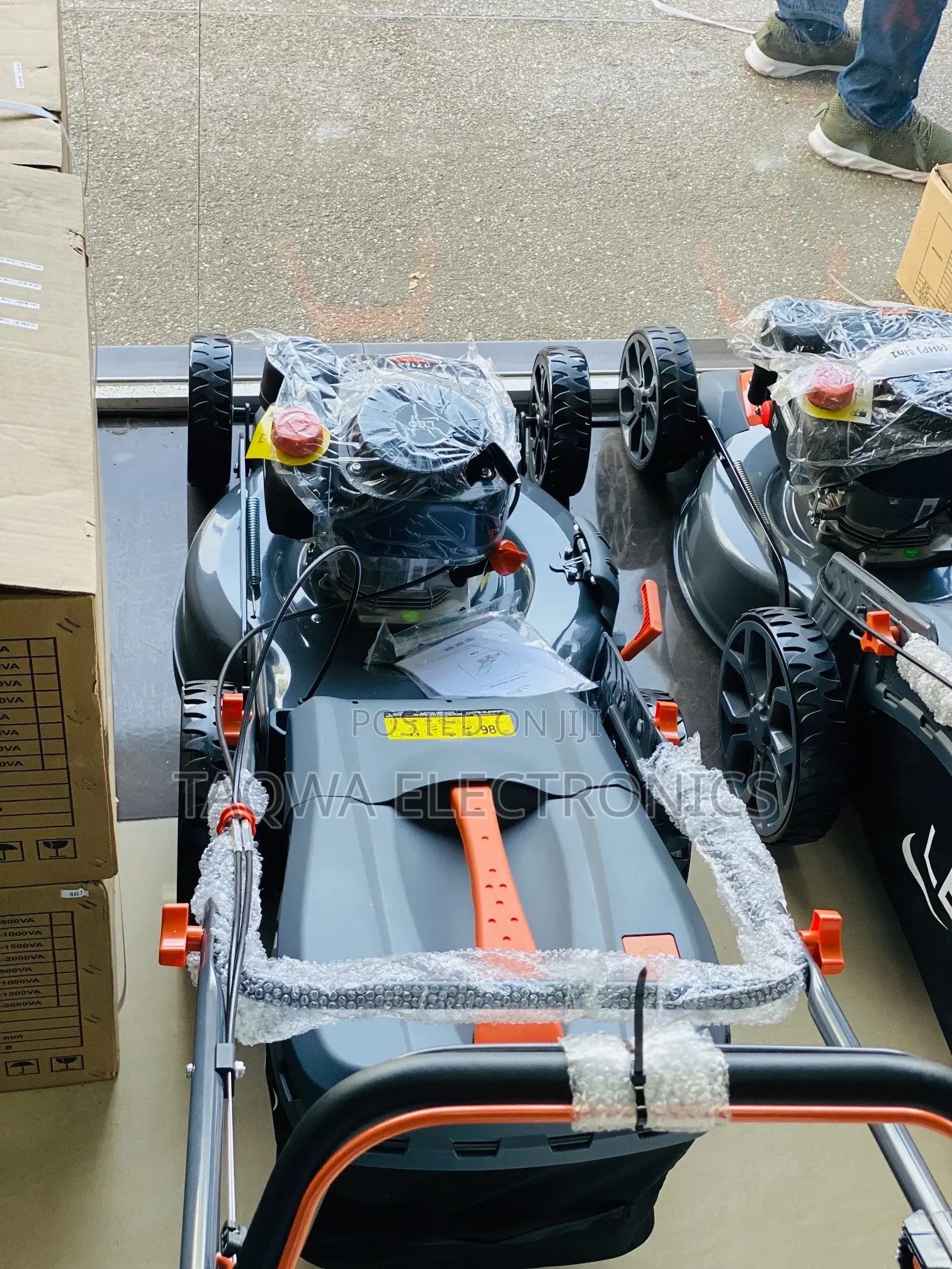 Superior)-Leo 5:5hp Lawnmower