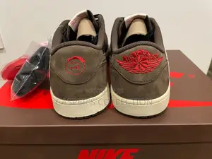 Jordan 1 Retro Low Og Sp Travis Scott "Mocha"