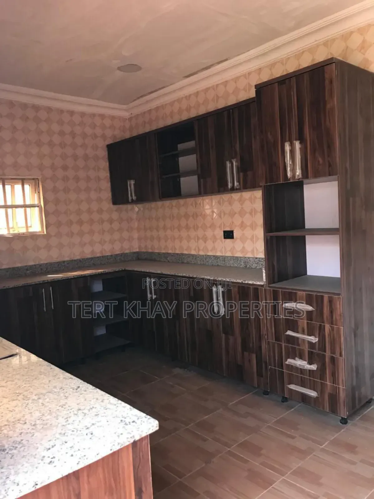 3bdrm House in K-Boat, Dome for sale