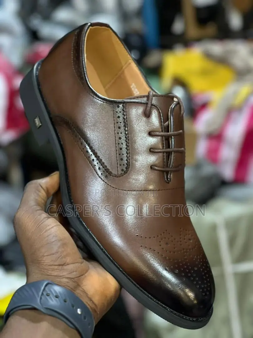 Men Affordable Leather Shoes in Brown Color