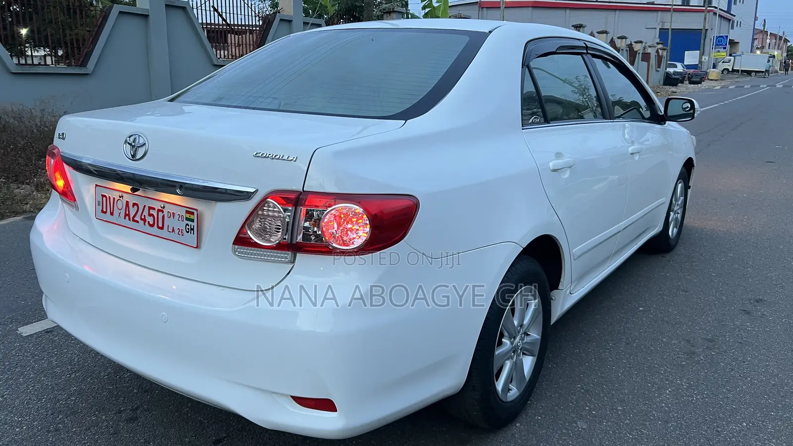 Toyota Corolla 2012 White
