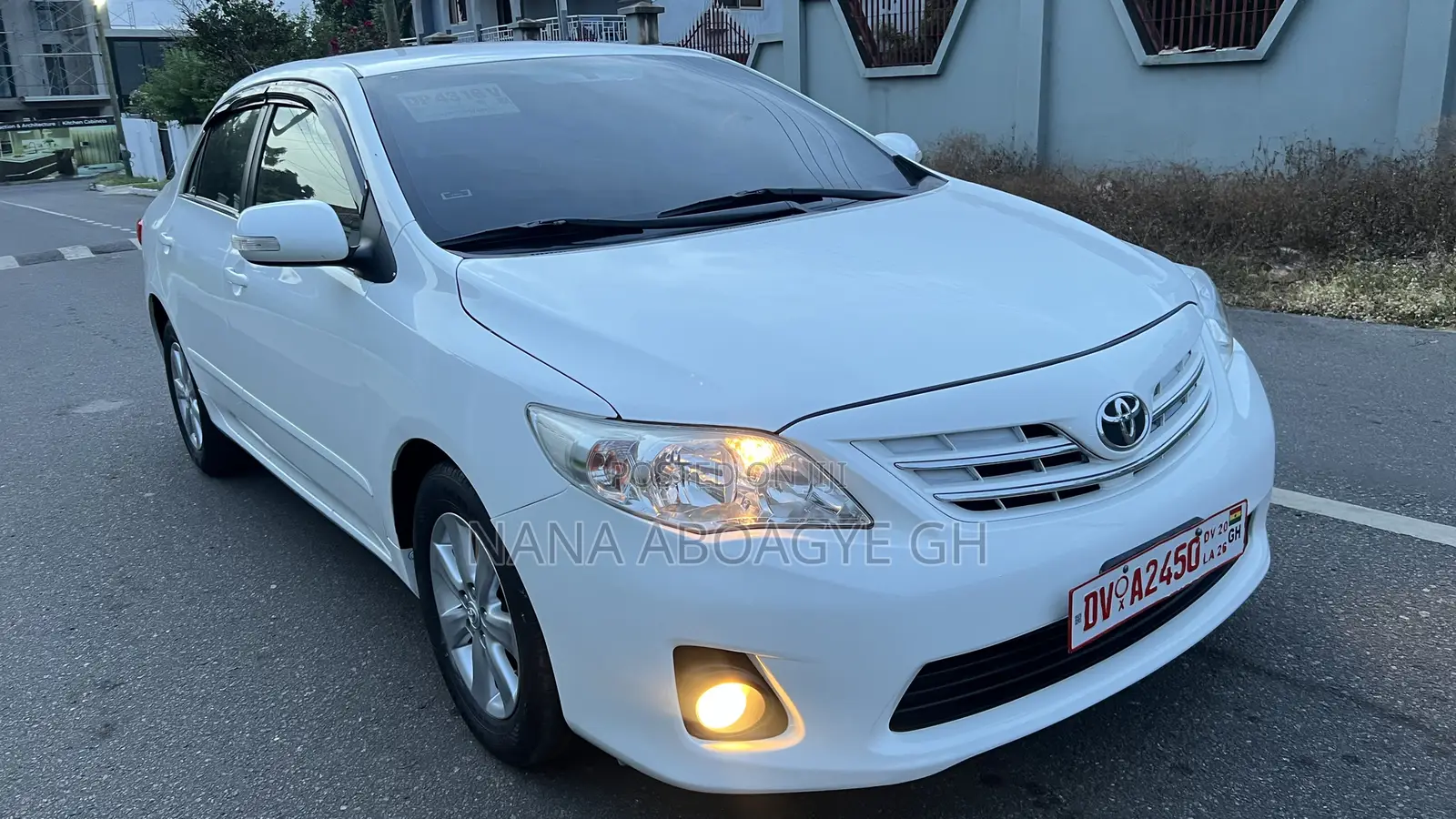 Toyota Corolla 2012 White