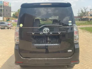 Toyota Voxy 2011 Black
