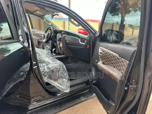 Toyota Fortuner 2018 Black