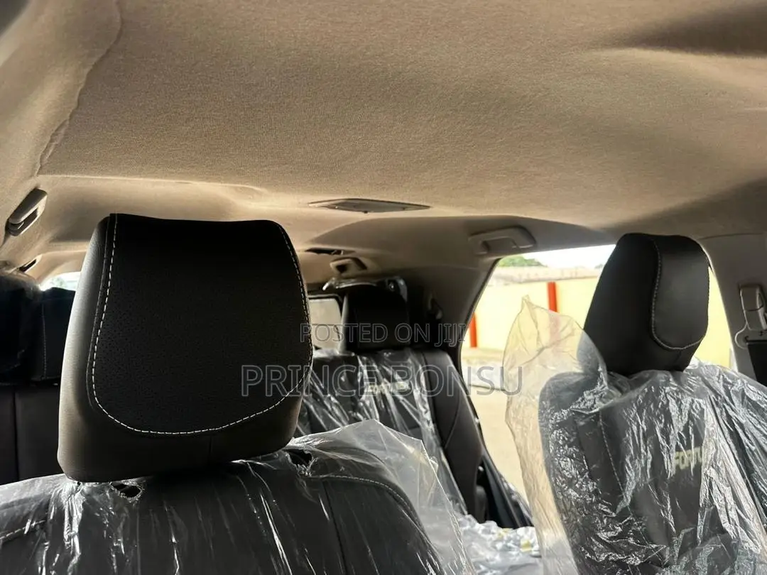 Toyota Fortuner 2018 Black