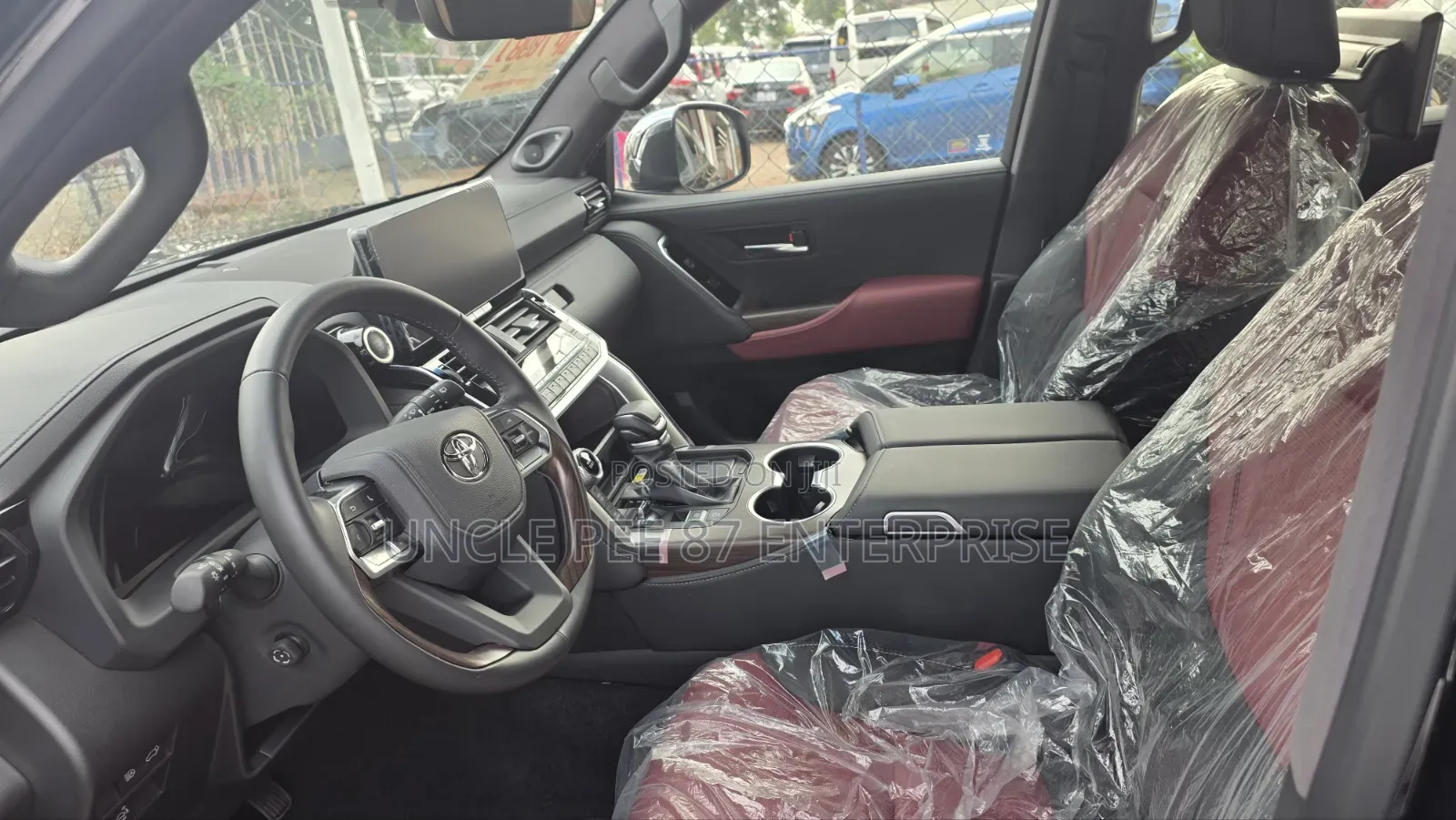 New Toyota Land Cruiser LC300 2025 Black