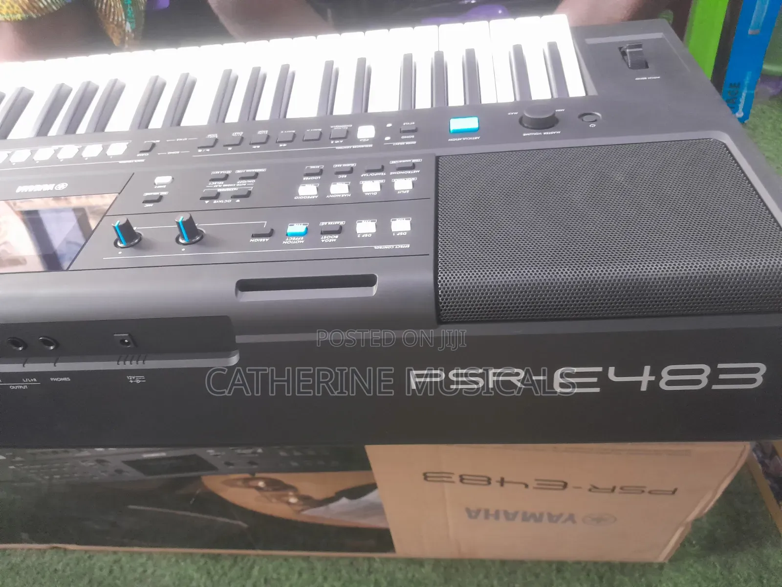 Yamaha Psr- E483