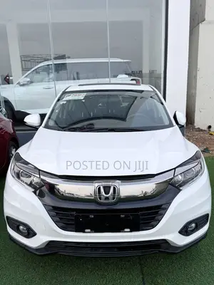 Honda Vezel 2017 White