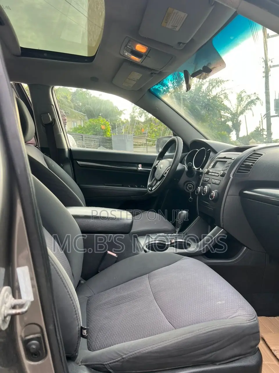 Kia Sorento 2012 Silver