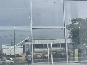 1005 SQM Showroom for Rent