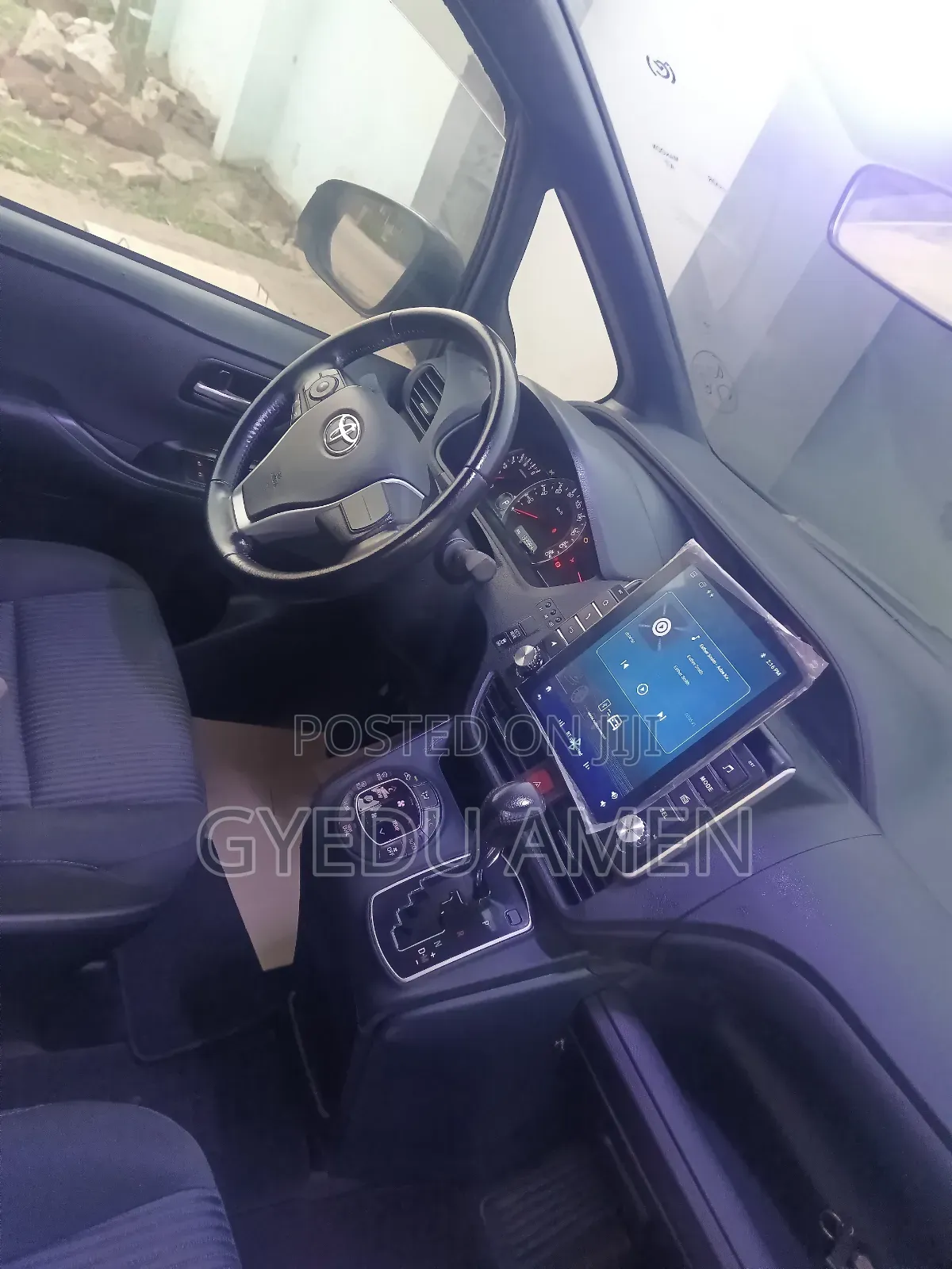 Toyota Voxy 2015 Matt Black