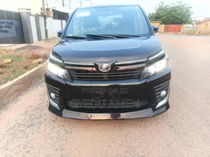 Toyota Voxy 2015 Matt Black