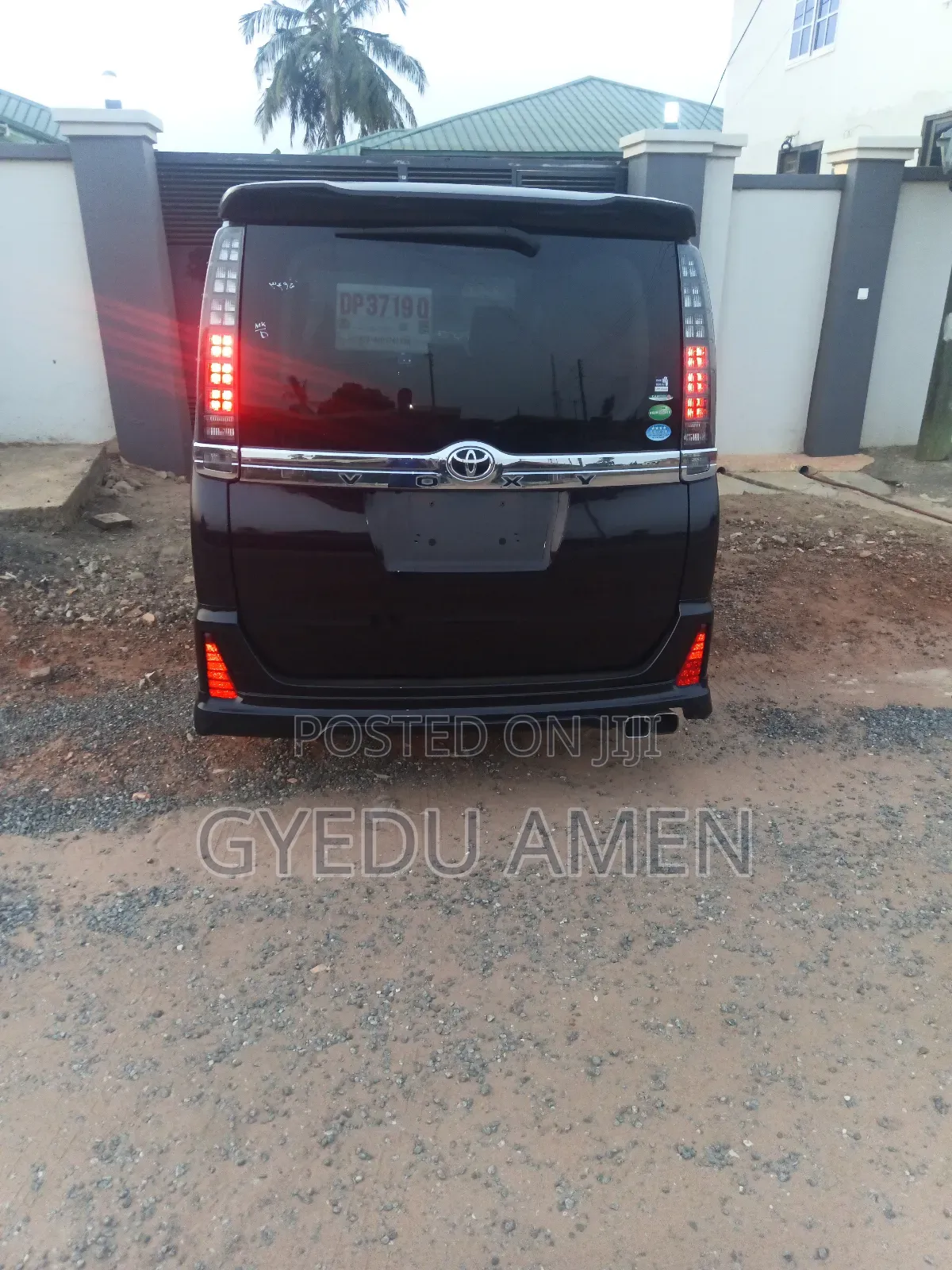 Toyota Voxy 2015 Matt Black