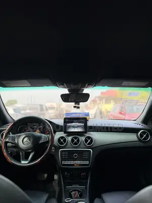 Mercedes-Benz GLA 250 2017 Black