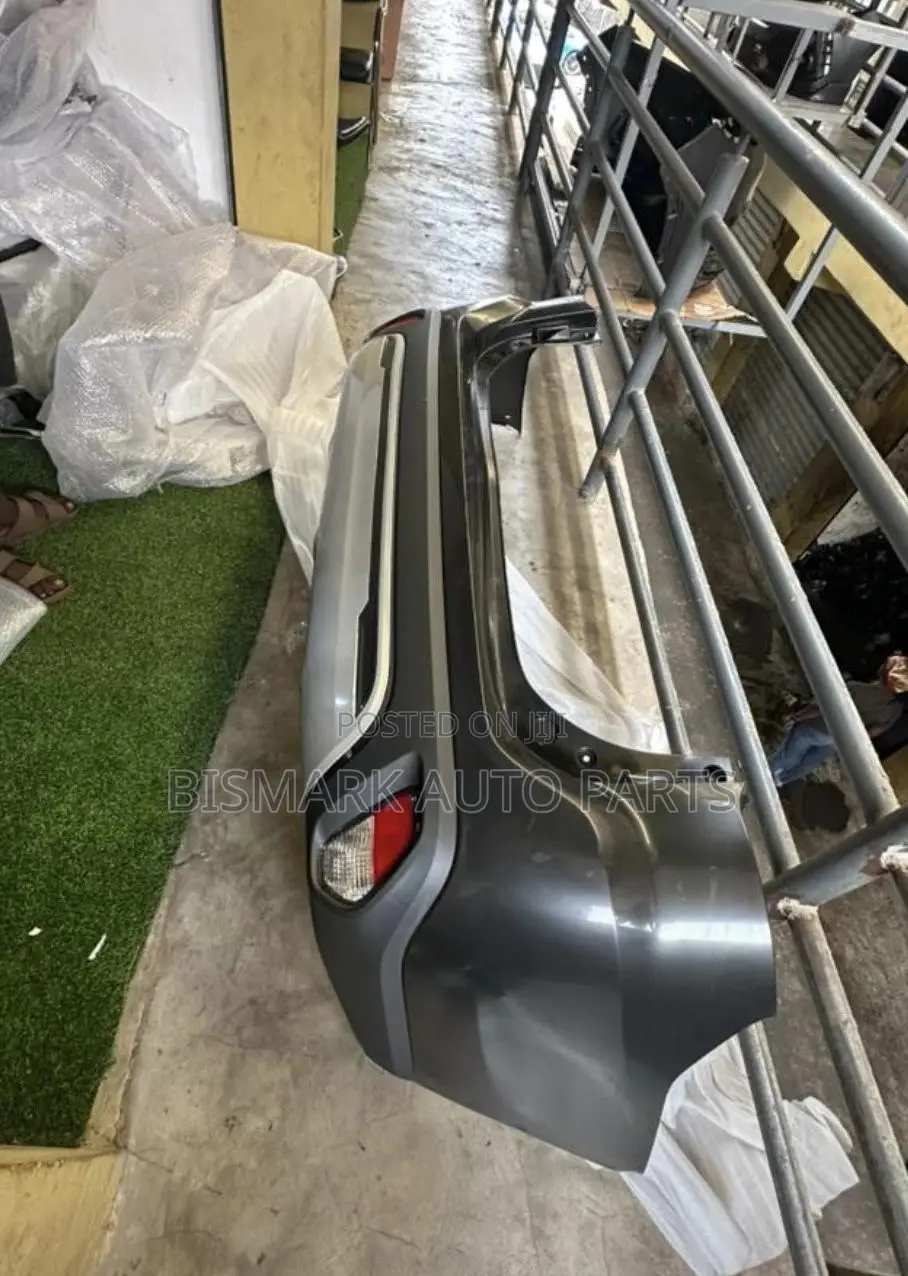 Mitsubishi Outlander 2016 2017 2018 2019 2020 2021back Bumper Complete