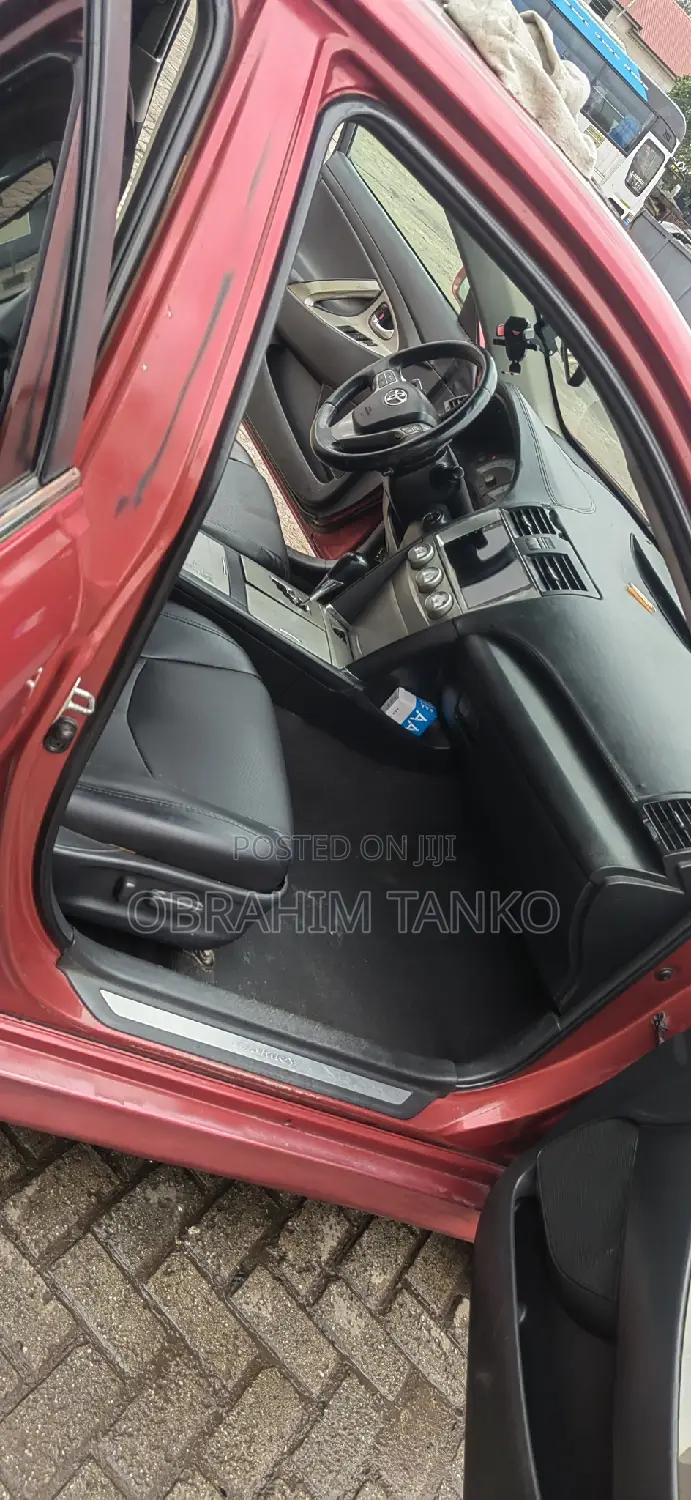 Toyota Camry 2011 Red