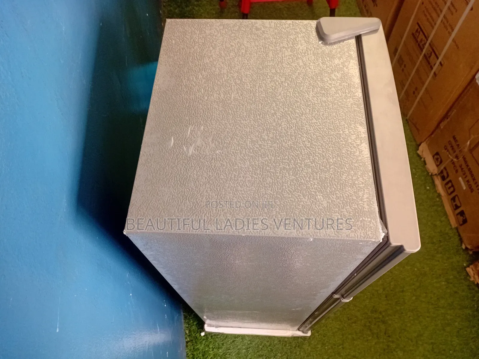 Westpool 80l Compact Refrigerator – Perfect Cooling for Small Spaces