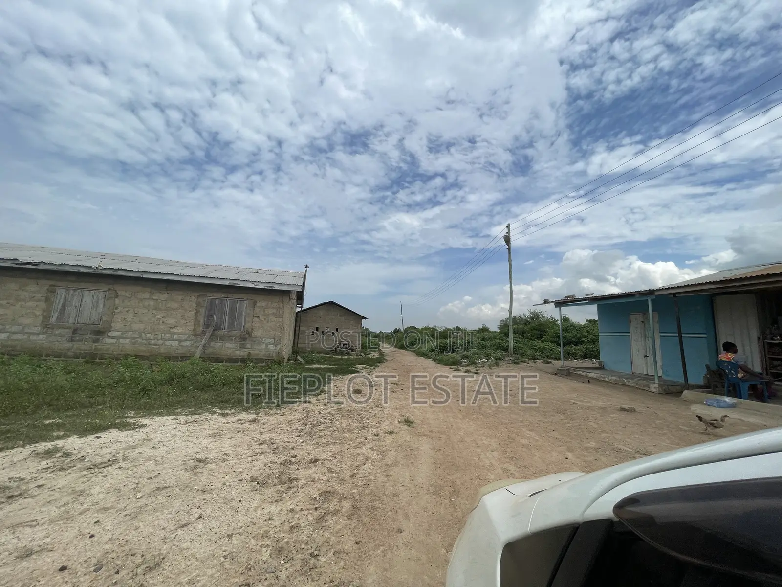 Easy Access, Great Location – Dawhenya, Buerko Land