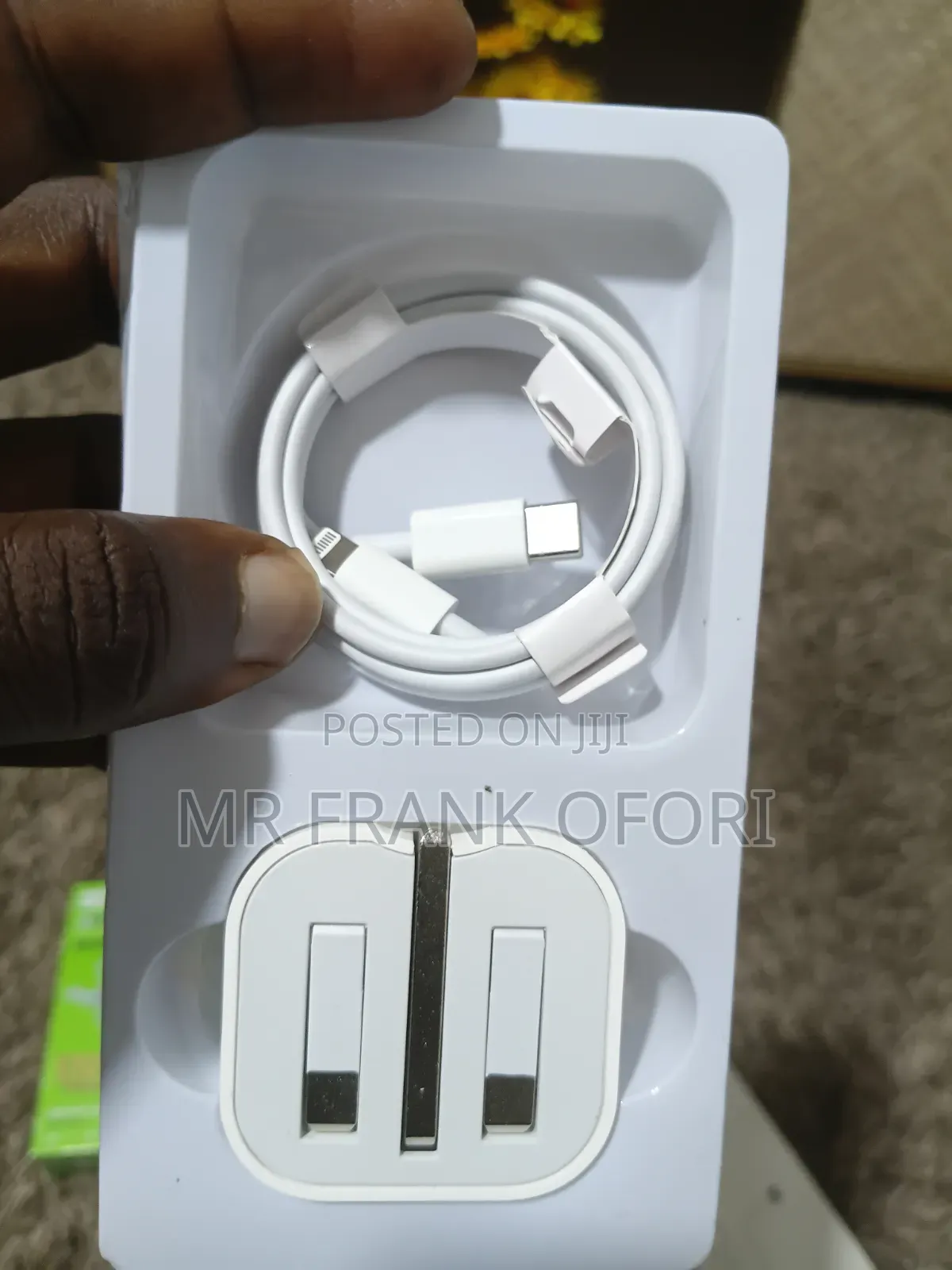 iPhone Super Fast Charger Designed to Change Phone in 30m to 100%