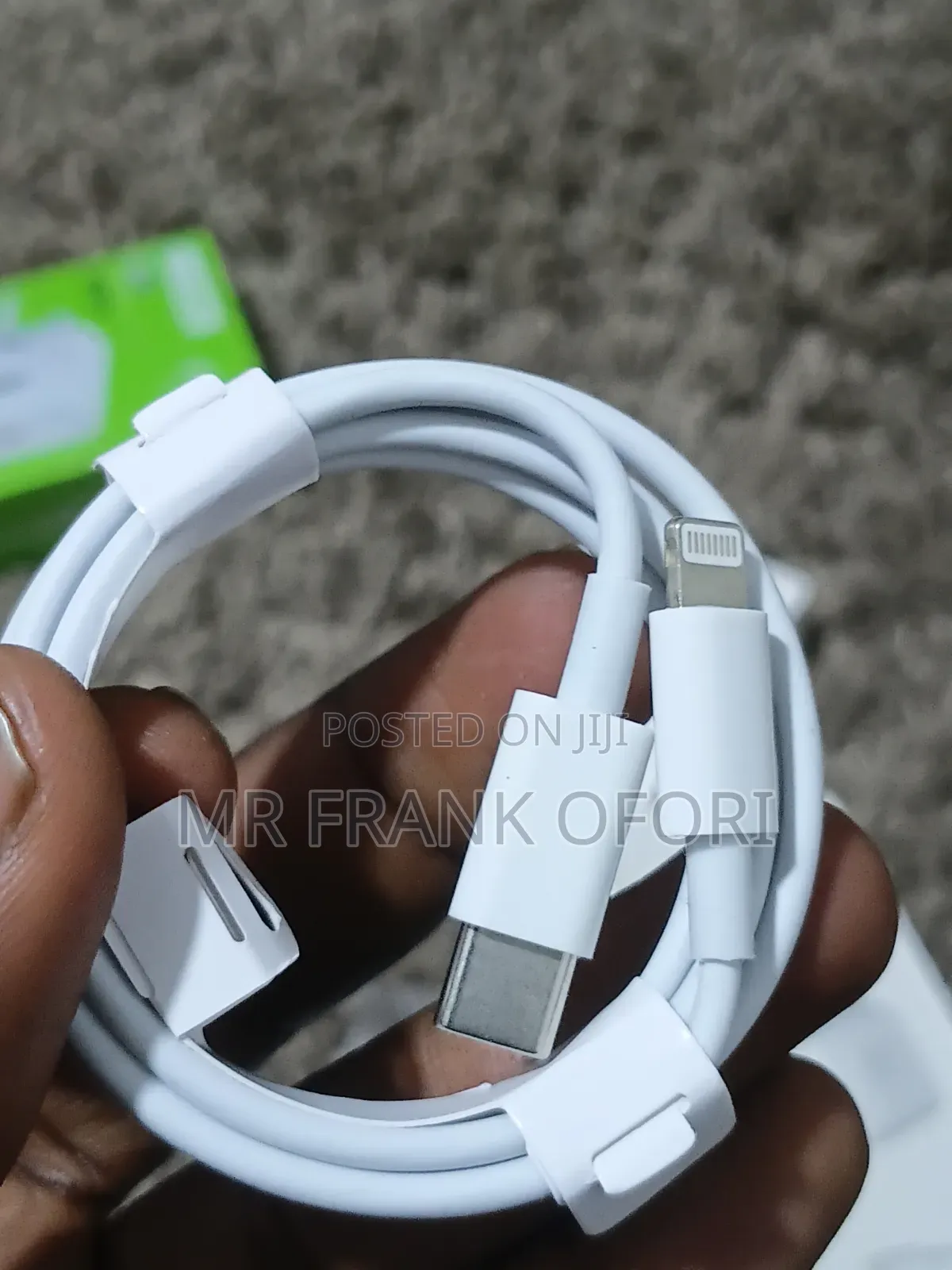 iPhone Super Fast Charger Designed to Change Phone in 30m to 100%
