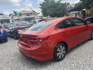Hyundai Elantra SE Sedan FWD (2.0L 4cyl 6M) 2017 Burgundy