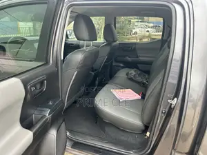 Toyota Tacoma 2019 Black