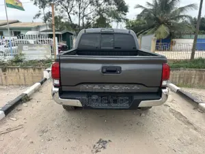 Toyota Tacoma 2019 Black