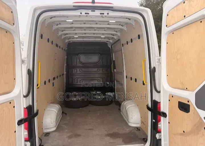 Volkswagen Crafter 2018 White