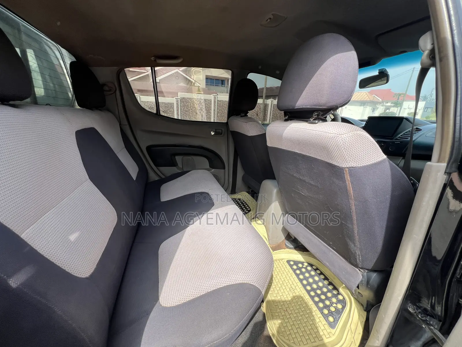 Mitsubishi L200 2010 Black