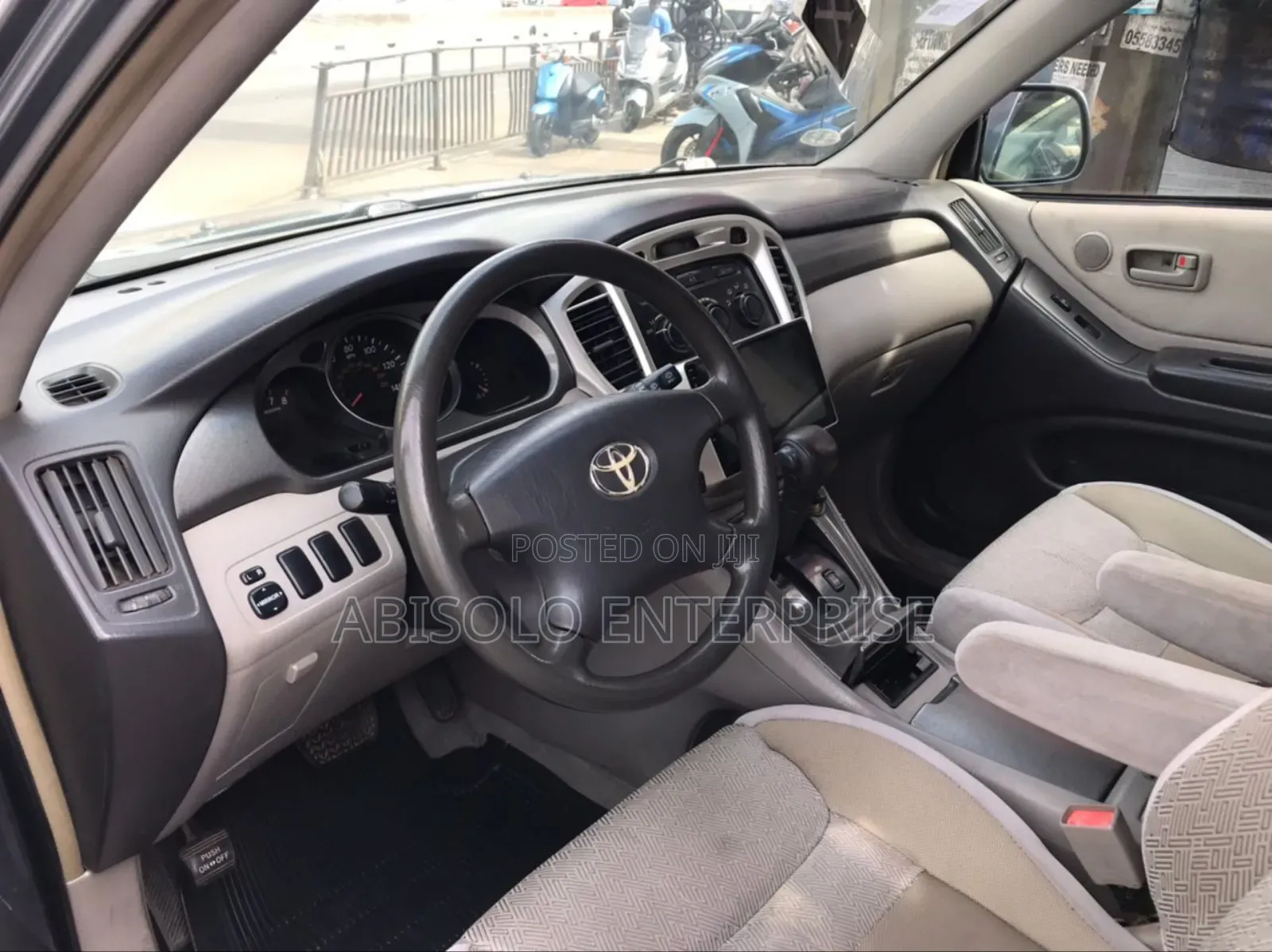 Toyota Highlander SE 2010 Blue