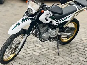 Yamaha 2022 White