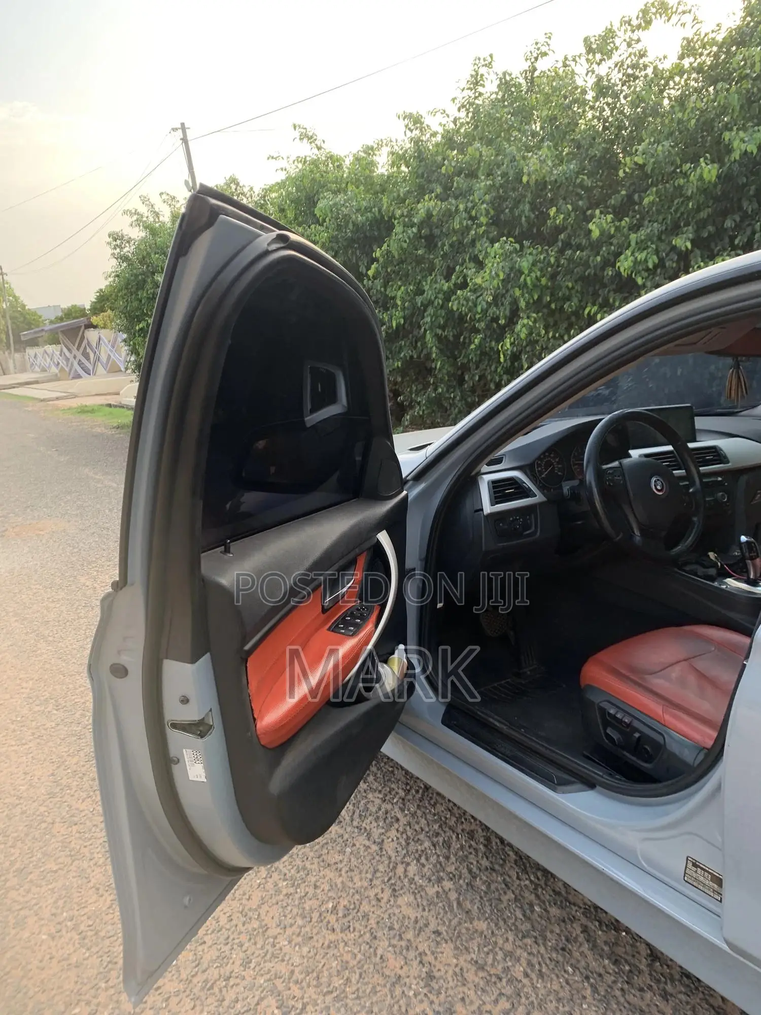 BMW 320i 2013 Gray