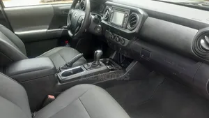 Toyota Tacoma TRD Sport 2019 Gray