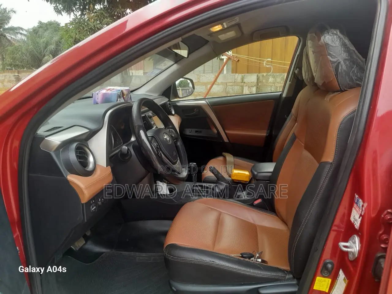 Toyota RAV4 LE 4dr SUV AWD (2.5L 4cyl 6A) 2015 Red