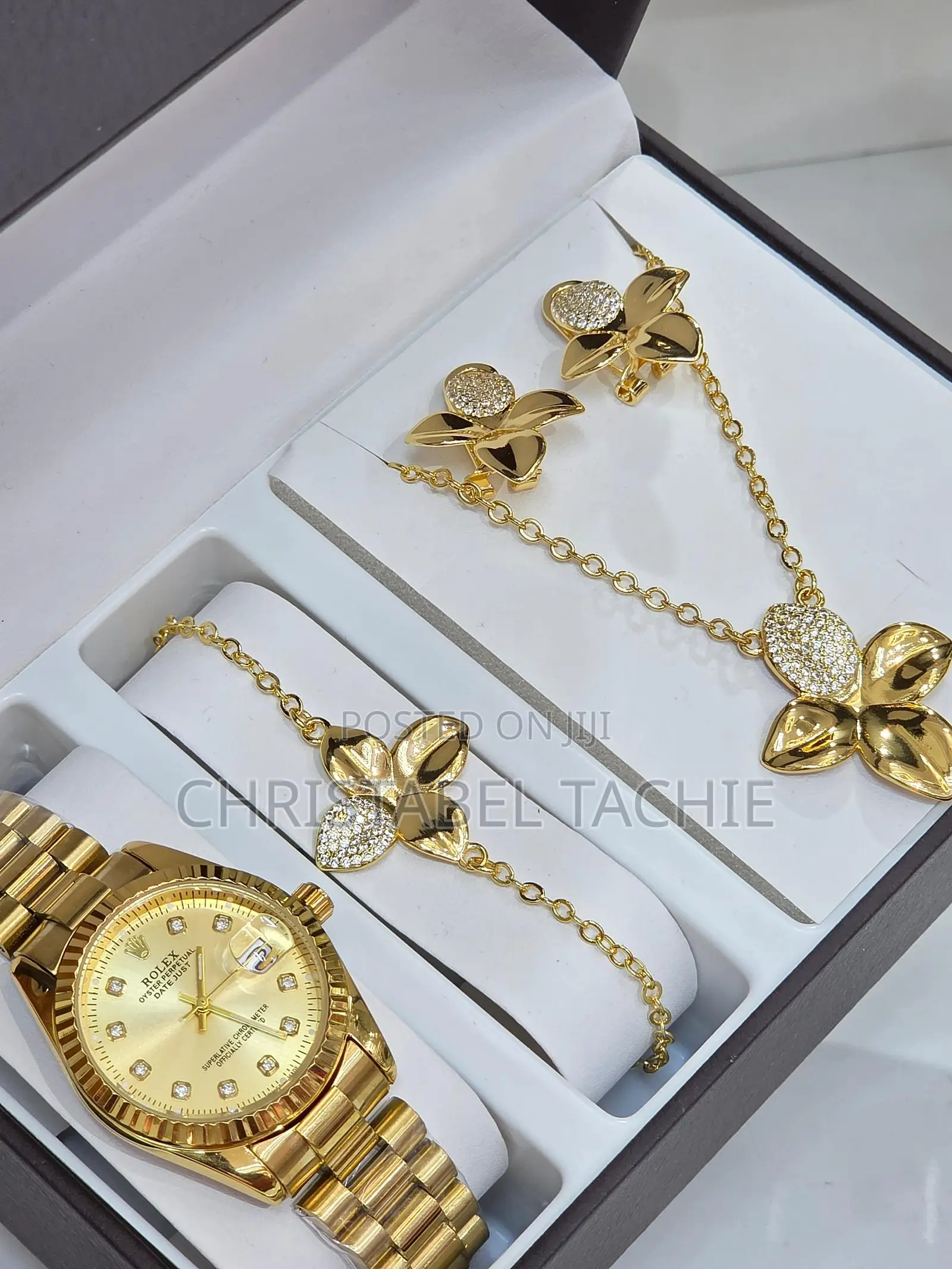 Ladies Jewelry Set
