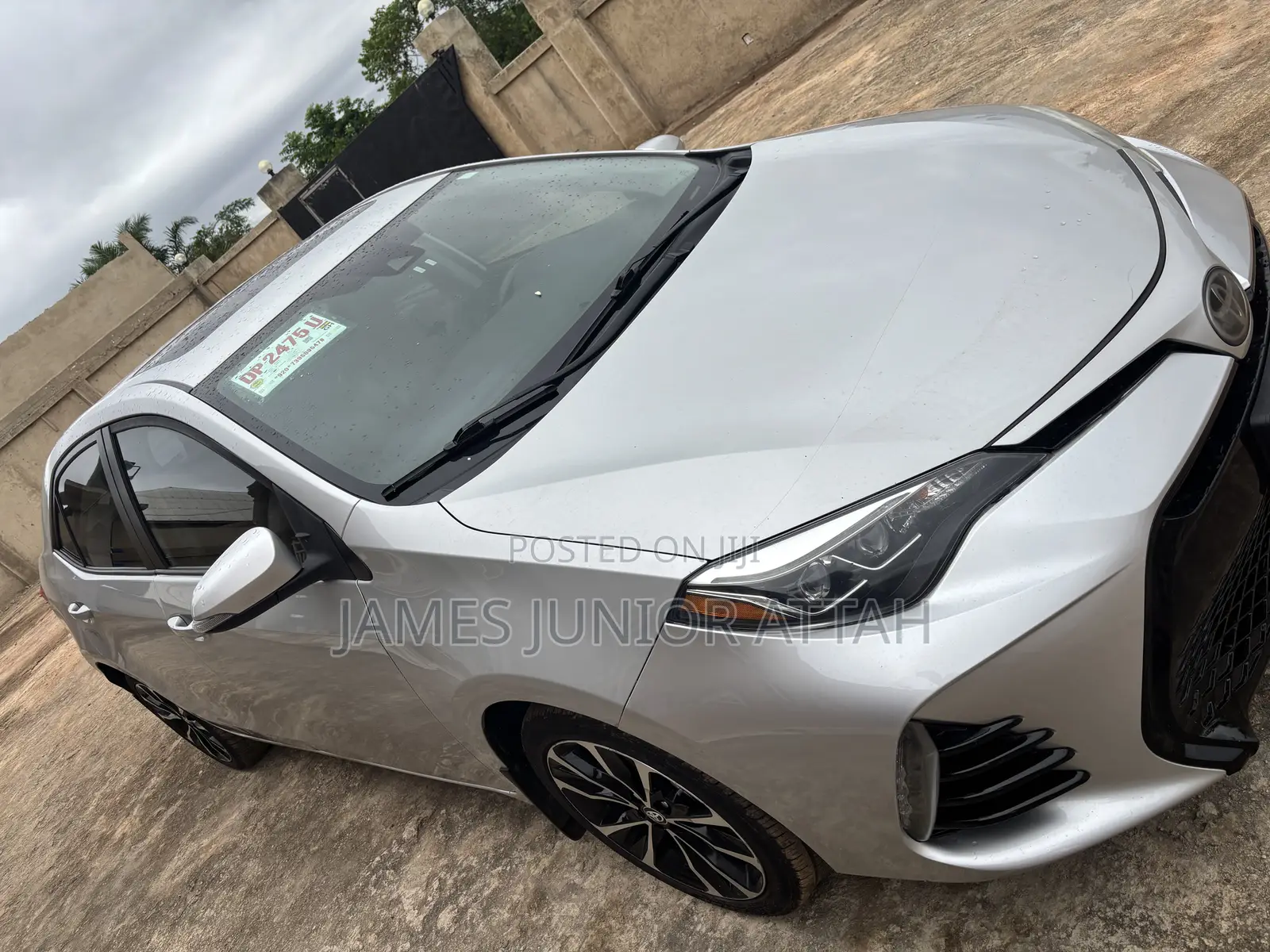 Toyota Corolla SE (1.8L 4cyl 2A) 2018 Silver