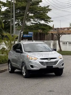 Hyundai Tucson GL FWD 2013 Silver