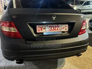 Mercedes-Benz C300 Luxury 4Matic Sedan AWD (3.0L 6cyl 7A) 2010 Black