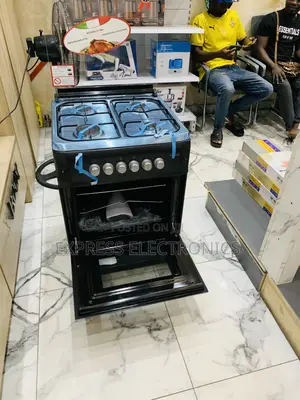 Ultra Modern Sleek Black 4burner Gas Cooker Oven 60/60